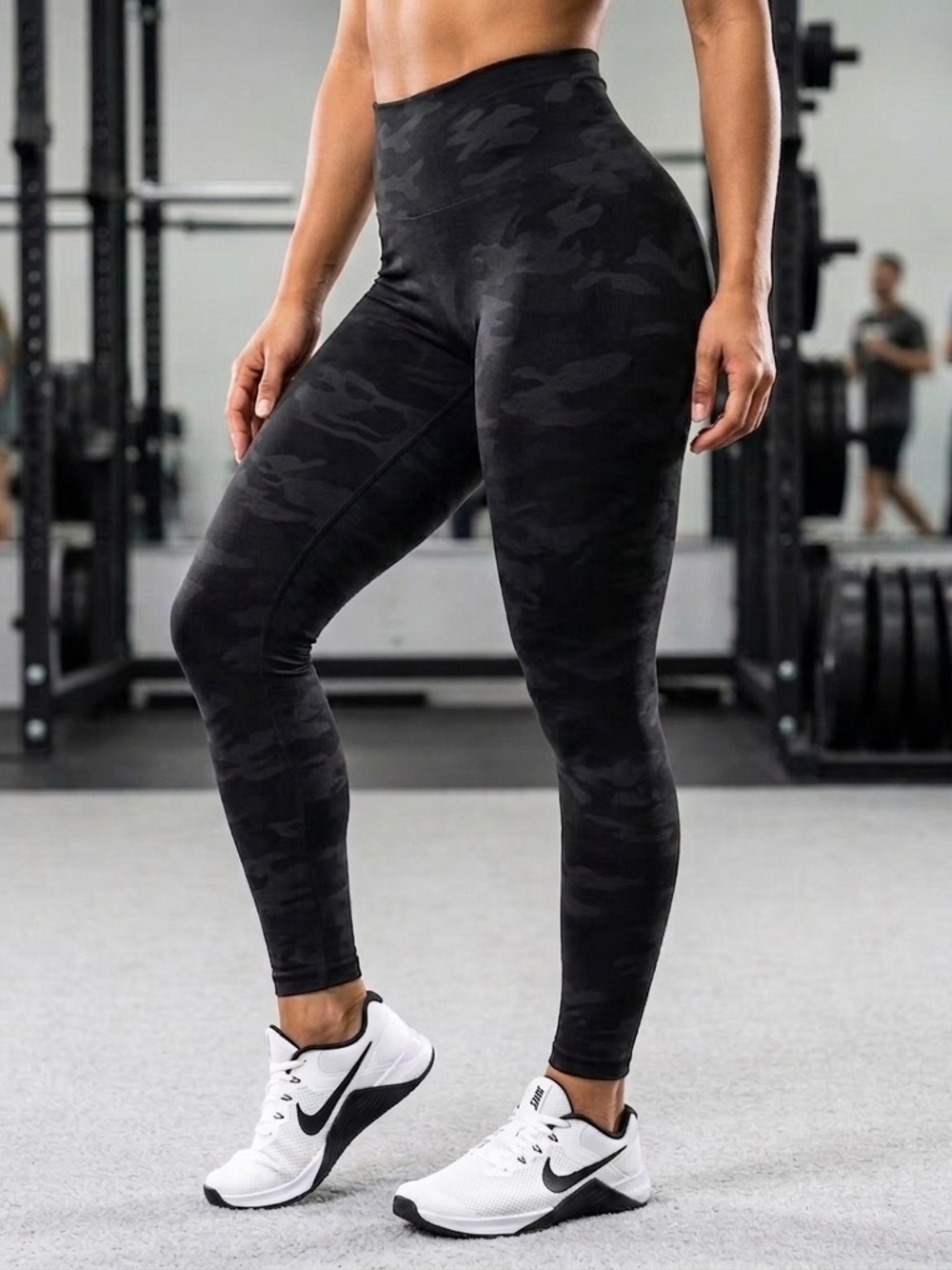 Spanx Look At Me Now Leggings Women's small Camo Seamless Textured Knit